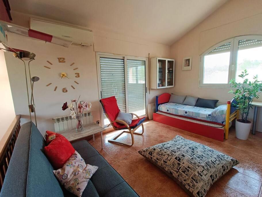 Casa Con Jardin Y Piscina Privada. Santa Eulalia de Ronsaná Exterior foto